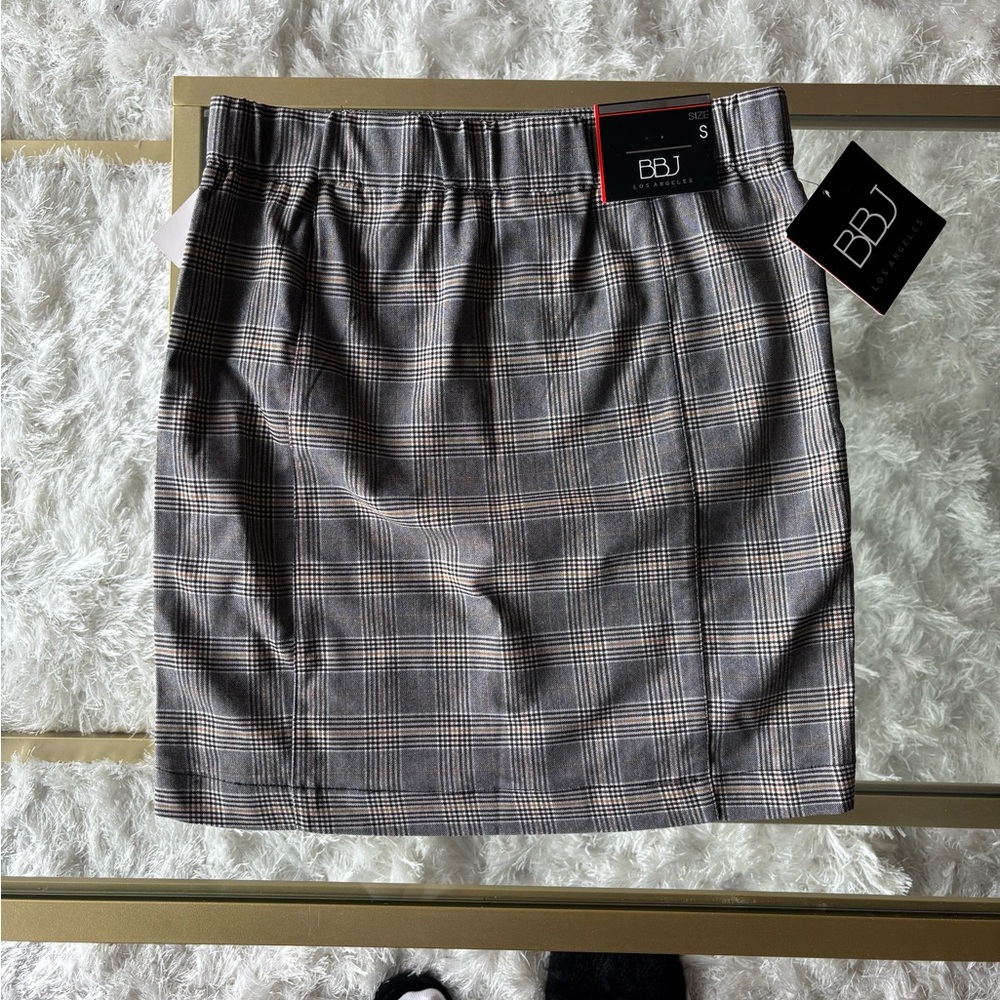 Gray Plaid Women's Skirt brand new with tags size small
